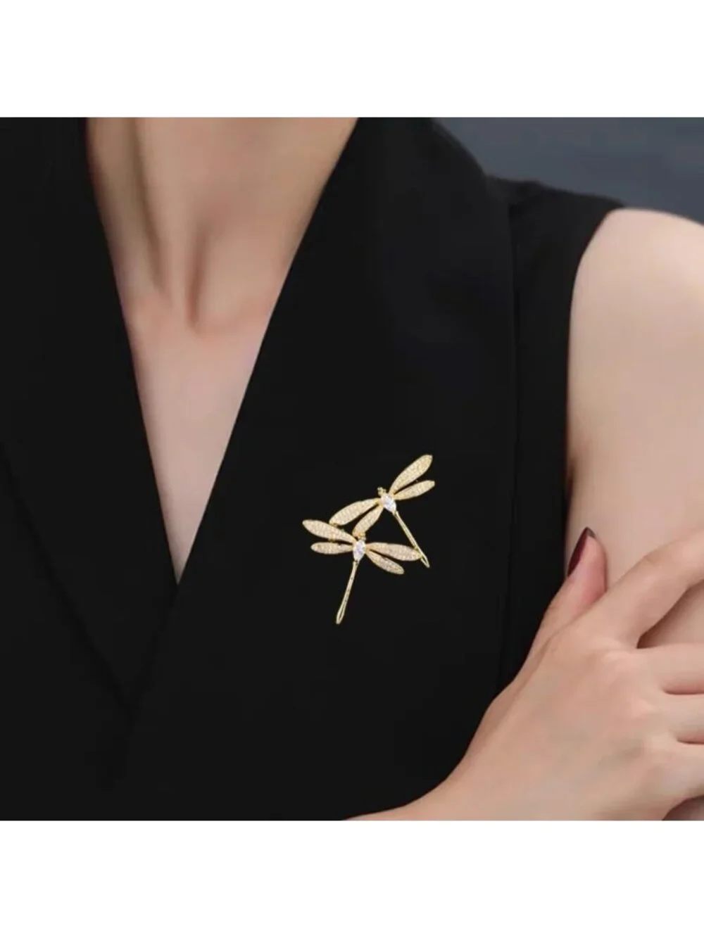 Stylish Dragonfly Brooch Pin Jewelry Gift for Women - Unique Fashion Accessory